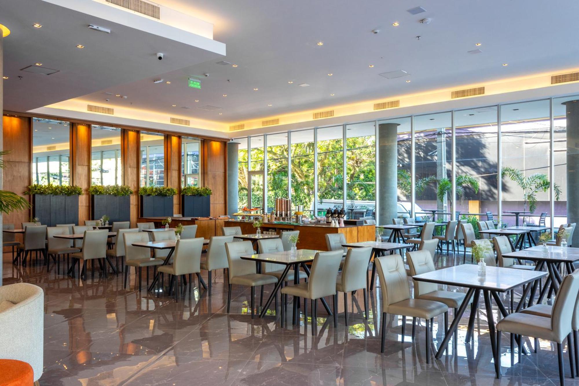 Hotel Tryp By Wyndham Asunción Zewnętrze zdjęcie