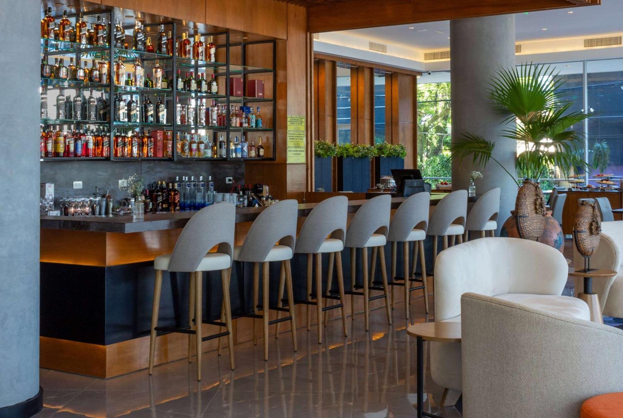 Hotel Tryp By Wyndham Asunción Zewnętrze zdjęcie